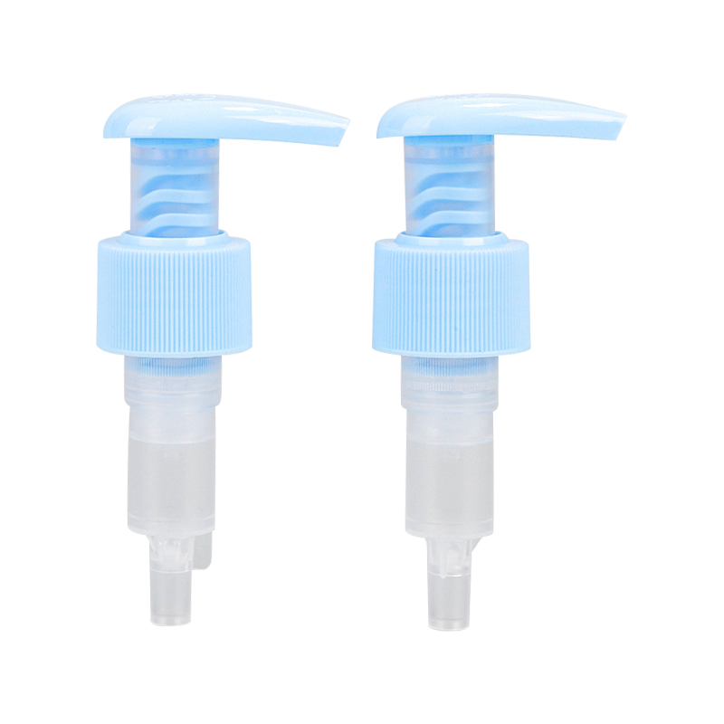 Chai nhựa trong suốt màu xanh với máy bơm